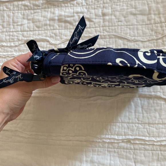 Vera Bradley Jewelry Bag - Picture 4 of 4